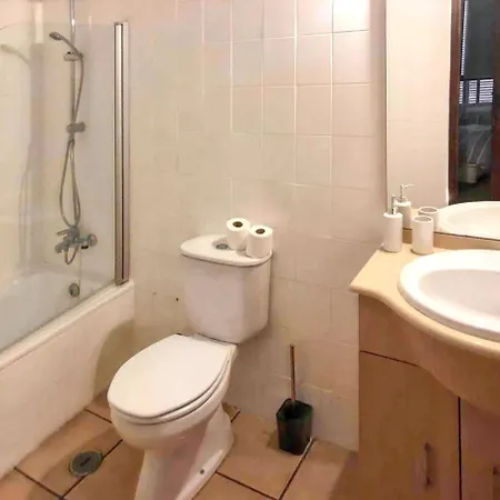 Comfortable Seaside In Carvoeiro 80 M² Balcony *